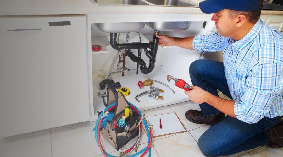 Professional expert plumbing services in De Leon, TX